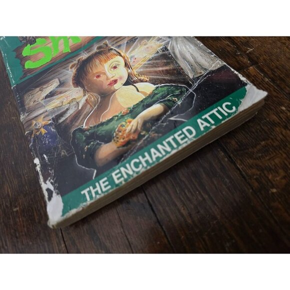 Shivers The Enchanted Attic by M.D. Spenser Horror Paperback Book Vintage 1996 - Picture 2 of 9